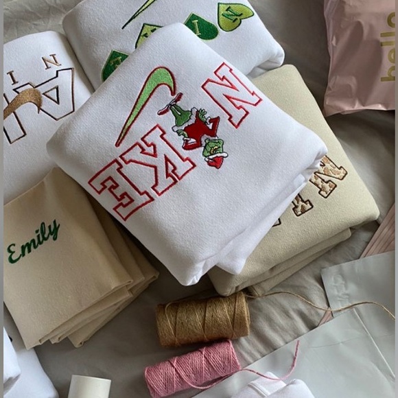 Nike Grinch/Lollipop Crewneck - Picture 4 of 4